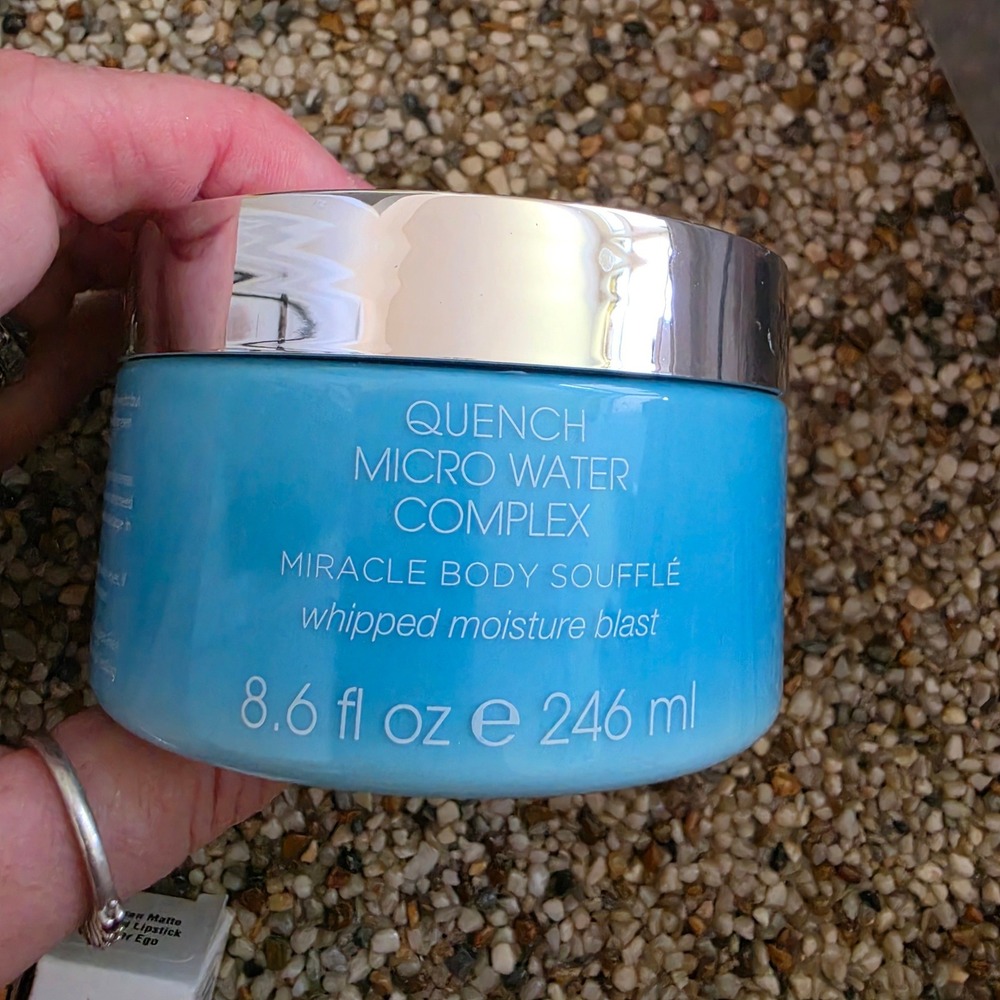 Quench Micro Water Complex Miracle Body Souffle Whipped Moisture Blast 8.6oz